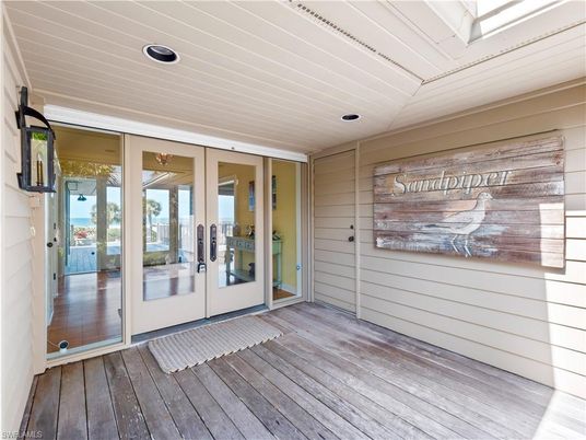 Exterior, Wood Texture Flooring
