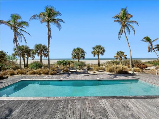 Exterior, Pool, Water