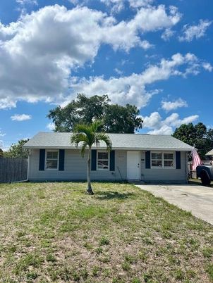 Attached, Backyard, Exterior, Facade, Ranch