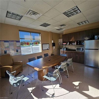 Dining room, Interior, Kitchen, Stainless Steel Appliances