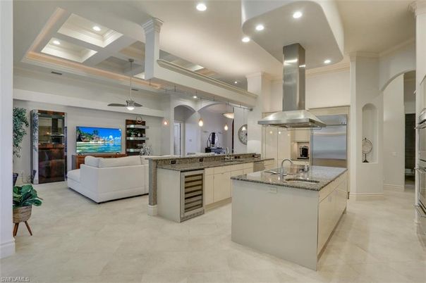 Interior, Kitchen, Living room, Recessed Lighting, Stainless Steel Appliances
