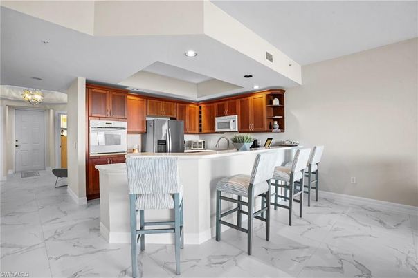 Chandelier, Interior, Kitchen, Marble, Recessed Lighting, Stainless Steel Appliances