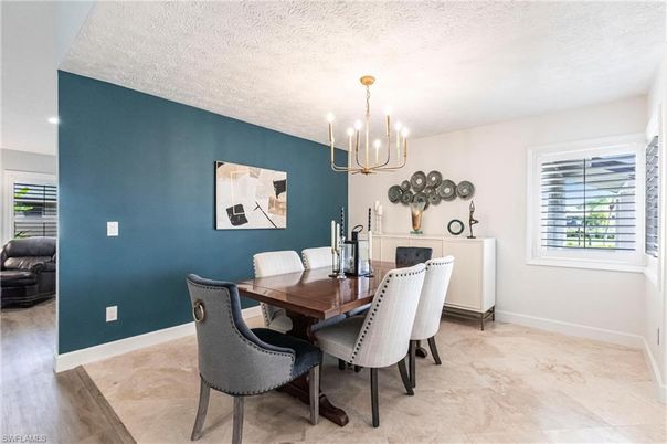 Chandelier, Dining room, Interior, Pendant Lights