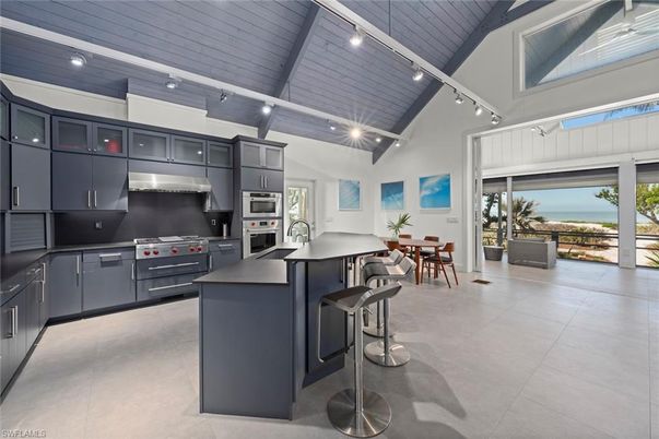 Dining room, Interior, Kitchen, Stainless Steel Appliances
