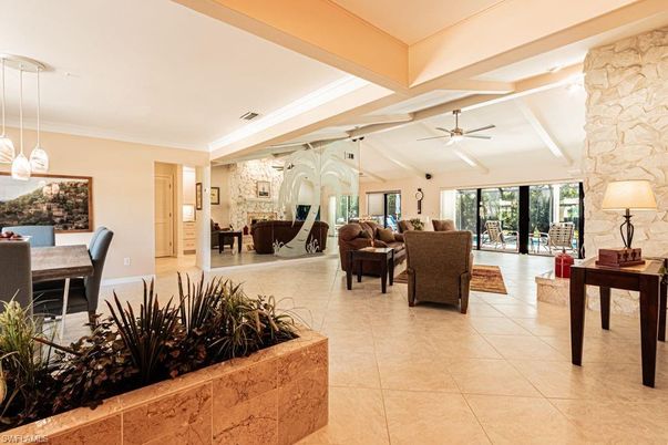 Dining room, Interior, Living room, Pendant Lights, Stone Walls