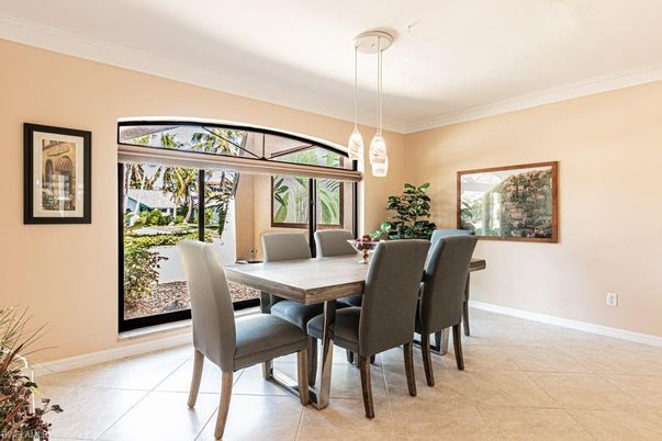 Dining room, Interior, Pendant Lights