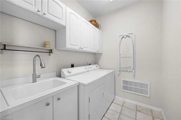 Interior, Washer