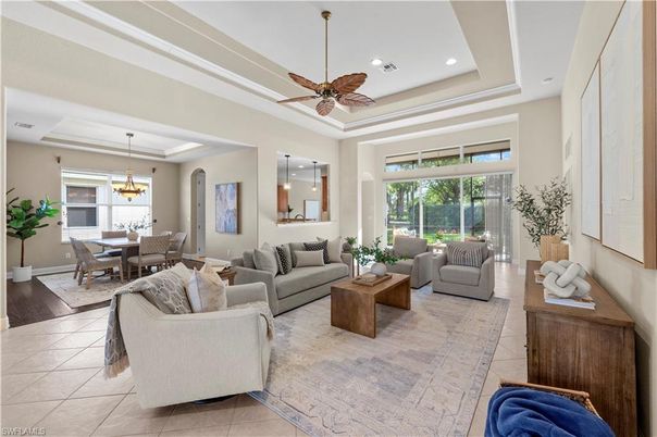 Dining room, Interior, Living room, Pendant Lights, Recessed Lighting