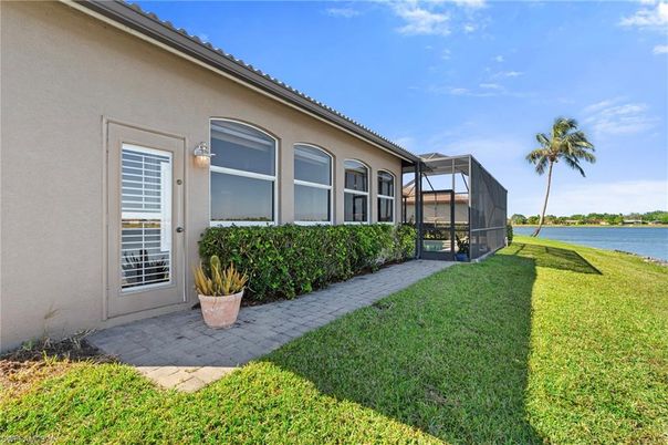 Backyard, Exterior, Water