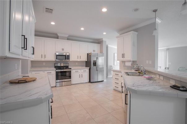 Interior, Kitchen, Pendant Lights, Recessed Lighting, Stainless Steel Appliances