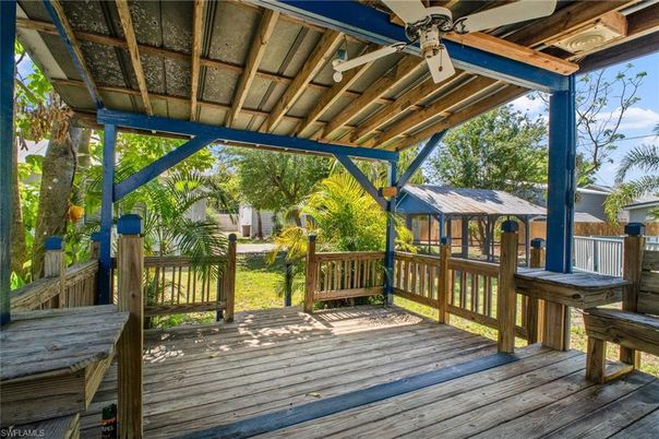 Exterior, Wood Texture Flooring
