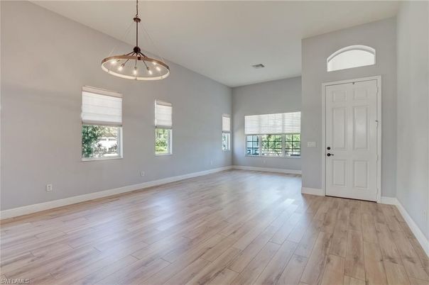 Empty room, Interior, Pendant Lights, Wood Texture Flooring
