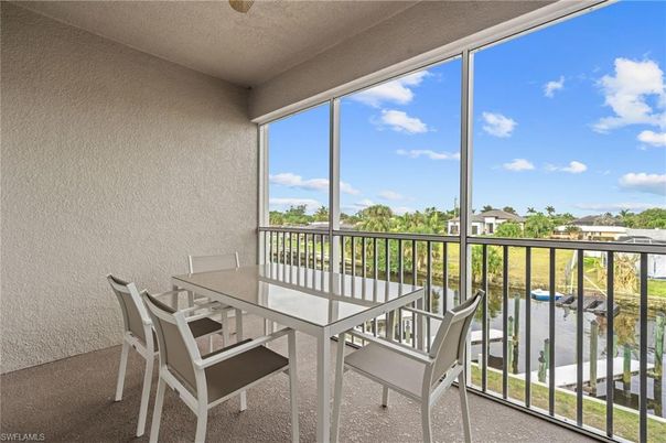 Dining room, Interior, Sun Room