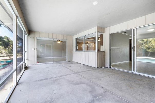 Empty room, Interior, Sun Room