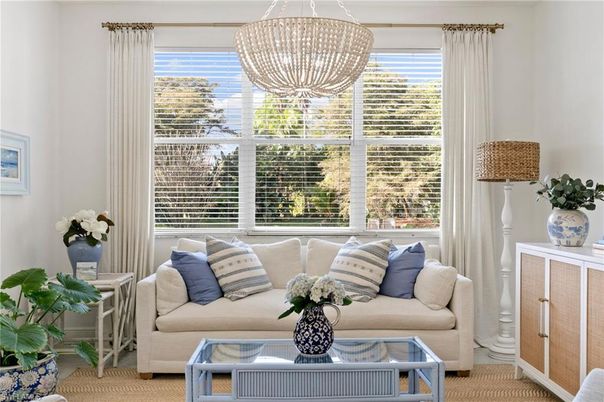Interior, Living room, Pendant Lights