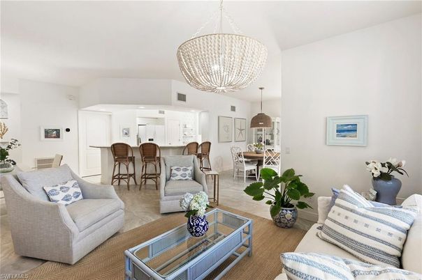 Chandelier, Dining room, Interior, Kitchen, Living room, Pendant Lights