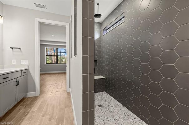 Bathroom, Interior, Recessed Lighting, Wood Texture Flooring