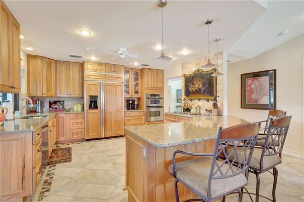 Dining room, Interior, Kitchen, Pendant Lights, Recessed Lighting