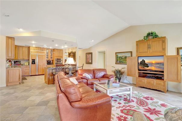 Interior, Kitchen, Living room, Recessed Lighting, Stainless Steel Appliances
