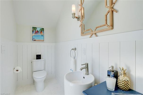 Bathroom, Free Standing Baths, Interior