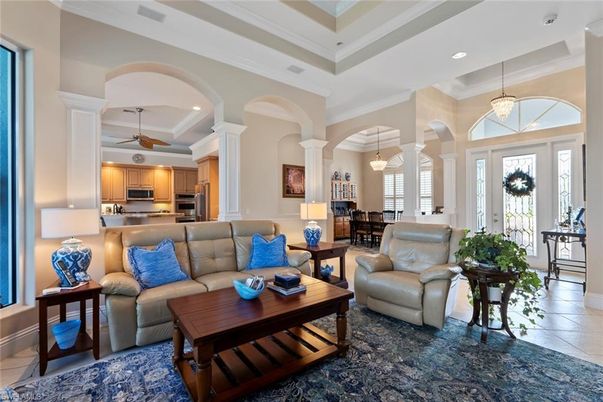 Dining room, Interior, Kitchen, Living room, Pendant Lights, Recessed Lighting, Stainless Steel Appliances