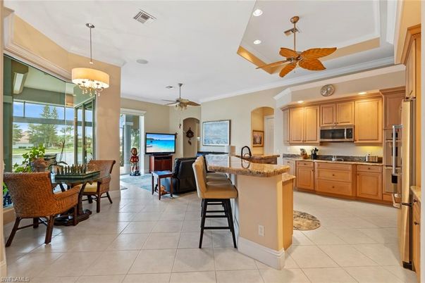 Chandelier, Dining room, Interior, Kitchen, Pendant Lights, Recessed Lighting, Stainless Steel Appliances
