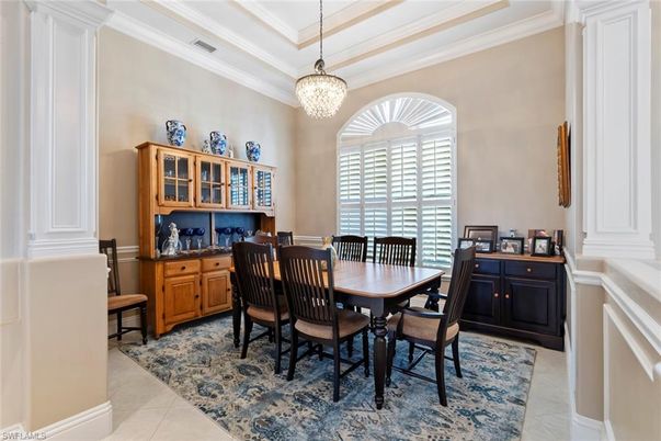 Chandelier, Dining room, Interior, Pendant Lights