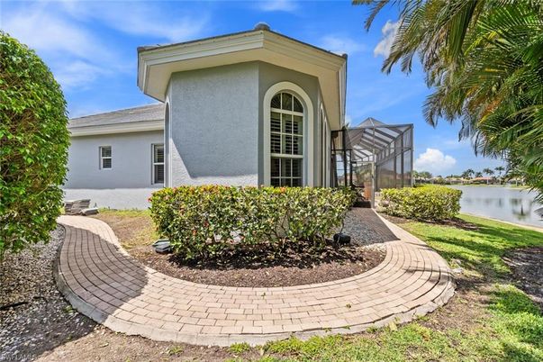Backyard, Exterior, Water