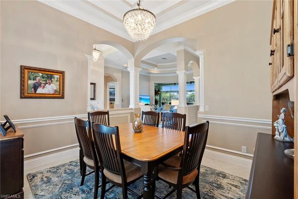 Chandelier, Dining room, Interior