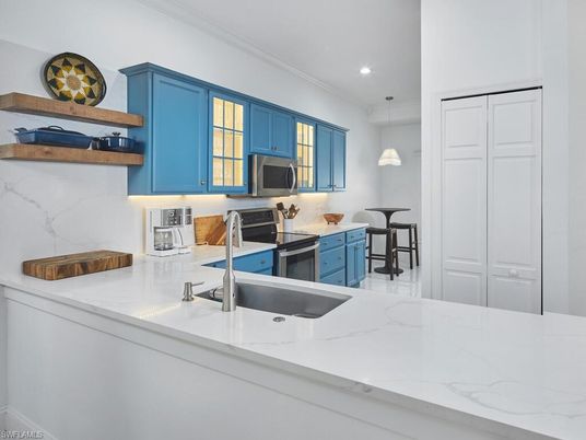 Interior, Kitchen, Pendant Lights, Recessed Lighting