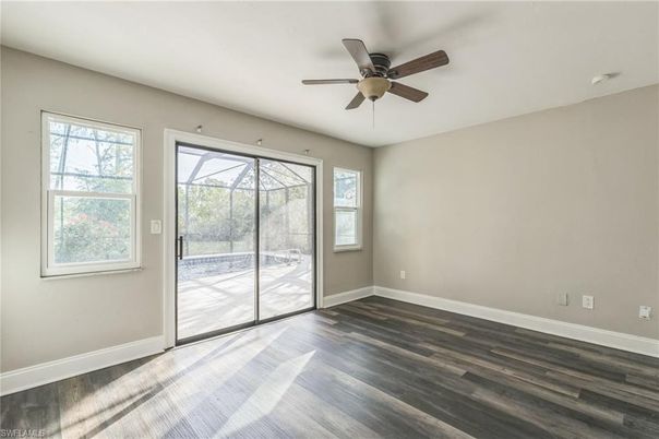 Empty room, Interior, Sun Room, Wood Texture Flooring