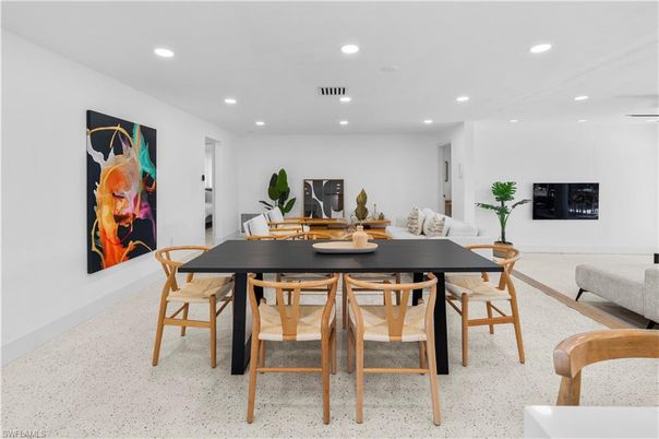 Dining room, Interior, Recessed Lighting