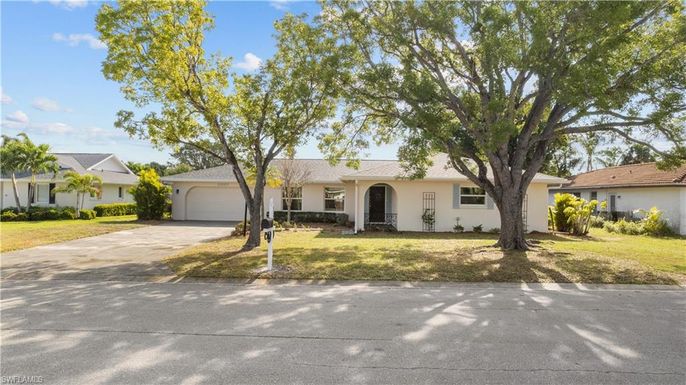 Attached, Backyard, Exterior, Facade, Ranch