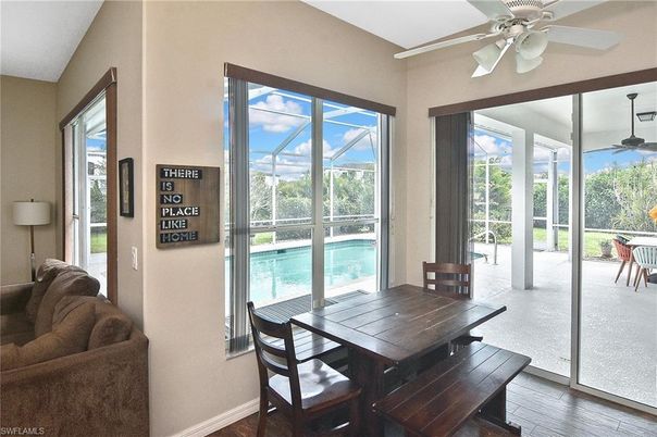 Dining room, Interior, Sun Room, Wood Texture Flooring