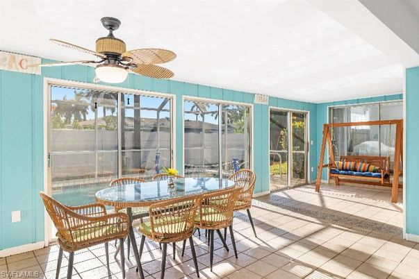 Dining room, Interior, Sun Room