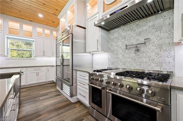 Interior, Kitchen, Recessed Lighting, Stainless Steel Appliances, Wooden Ceilings, Wood Texture Flooring