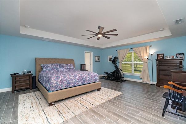 Bedroom, Fitness Equipment, Interior, Wood Texture Flooring
