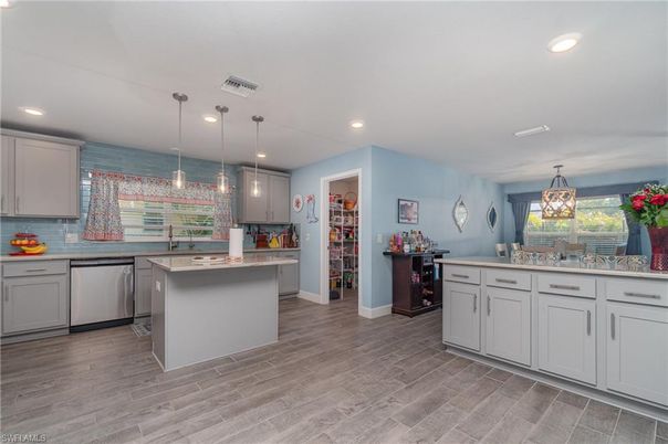 Interior, Kitchen, Pendant Lights, Recessed Lighting, Wood Texture Flooring
