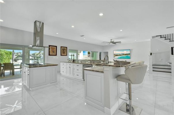 Dining room, Interior, Kitchen, Recessed Lighting