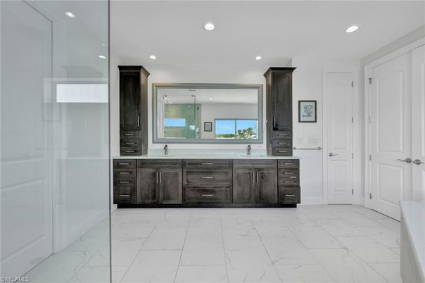 Bathroom, Dual Sink Vanities, Interior, Marble, Recessed Lighting