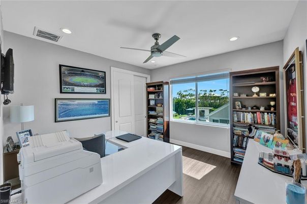 Home Office, Interior, Recessed Lighting, Wood Texture Flooring