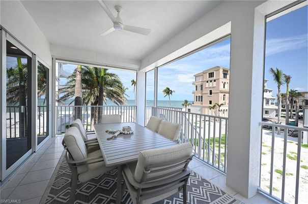 Dining room, Interior, Sun Room, Water
