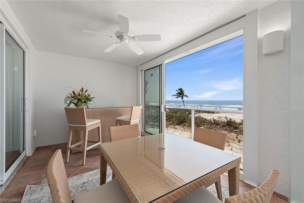 Dining room, Interior, Water