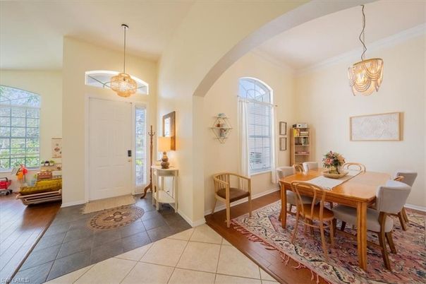 Chandelier, Dining room, Interior, Pendant Lights, Wood Texture Flooring