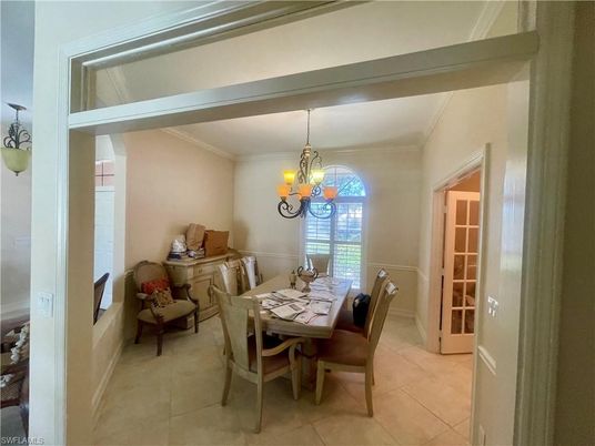 Chandelier, Dining room, Interior