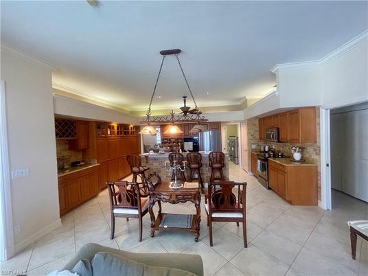Dining room, Interior, Kitchen, Pendant Lights, Recessed Lighting
