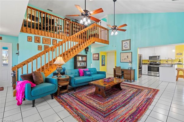 Interior, Kitchen, Living room, Stainless Steel Appliances