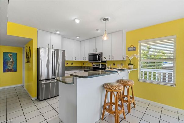 Interior, Kitchen, Pendant Lights, Recessed Lighting