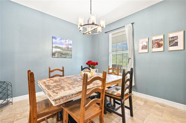 Chandelier, Dining room, Interior, Pendant Lights