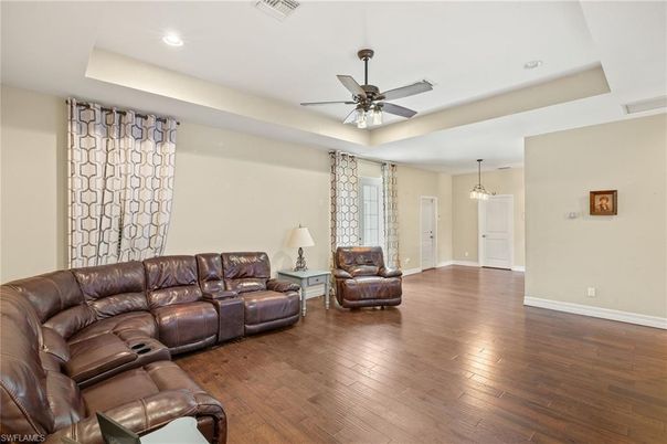 Interior, Living room, Pendant Lights, Recessed Lighting, Wood Texture Flooring
